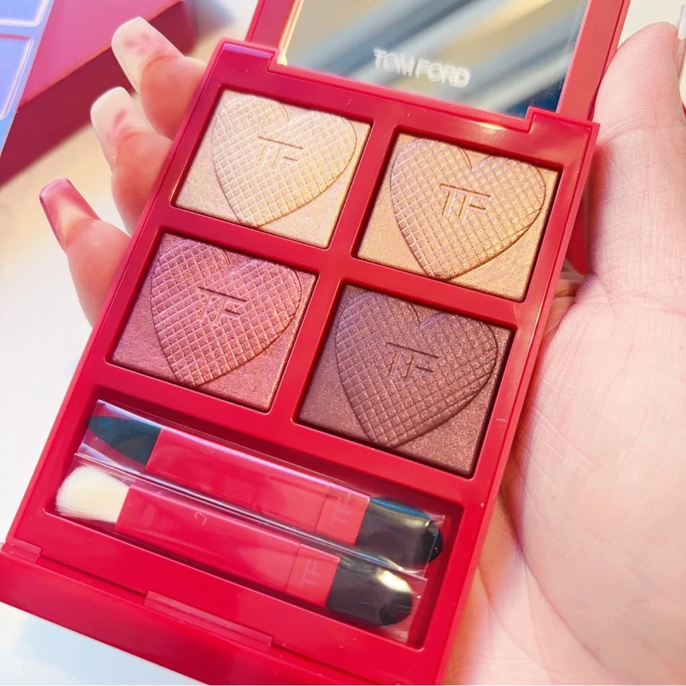 New! TOM FORD Love Collection Eye Color Quad Eyeshadow Palette Honey Moon